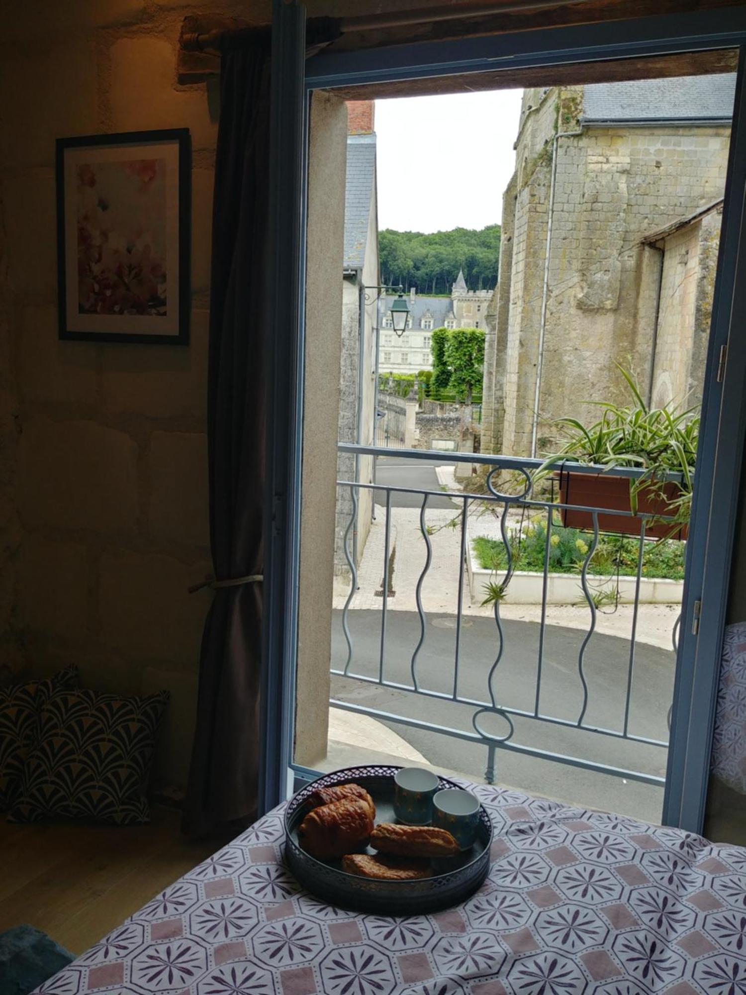 La Bienheureuse Maison, Vue Sur Le Chateau De Виландри Екстериор снимка